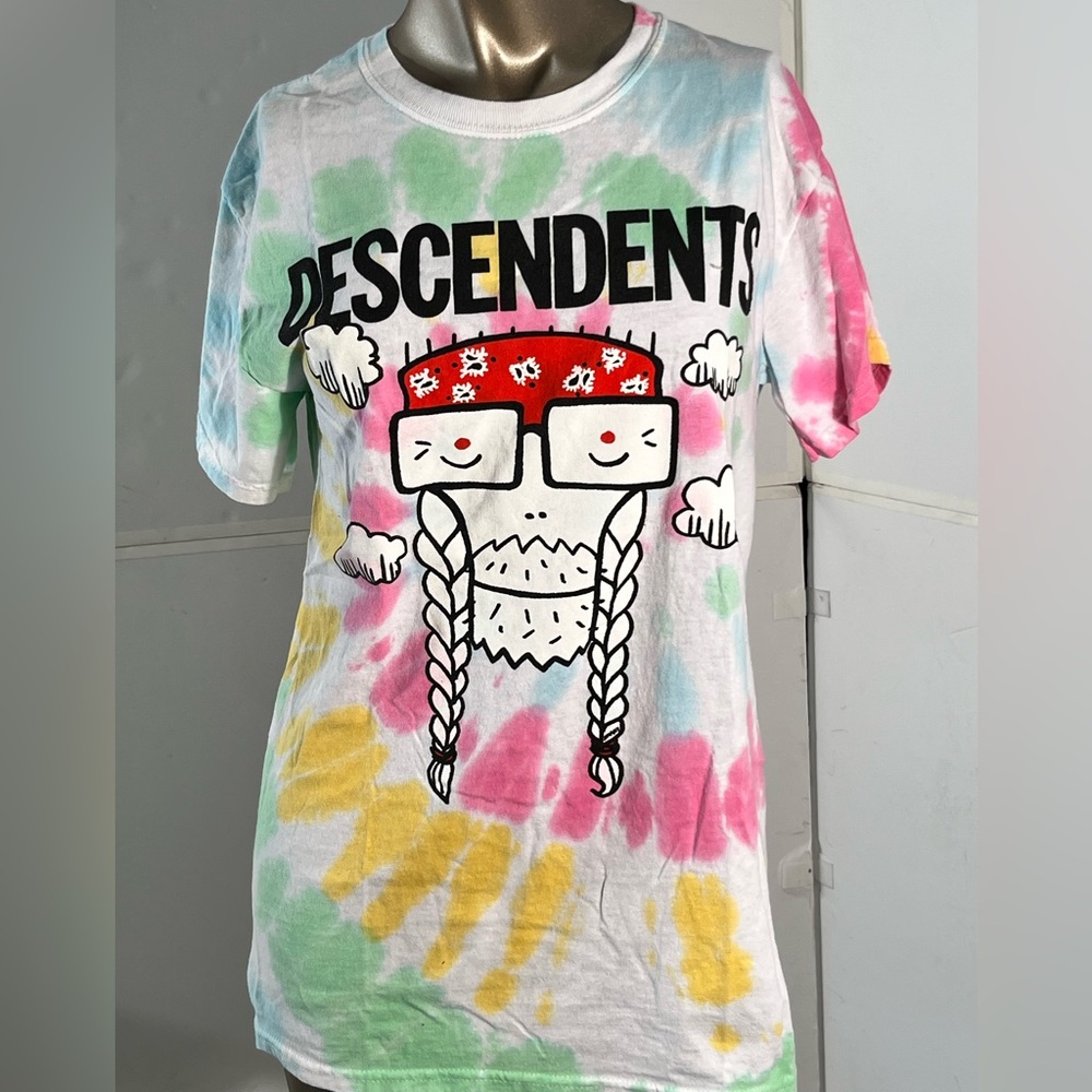 Descendents, Willie Nelson, tie-dye T-shirt